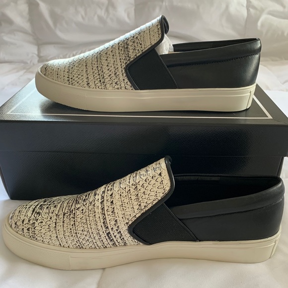 KARL LAGERFELD Elisha Color Block Slip On Sneakers - Picture 4 of 14